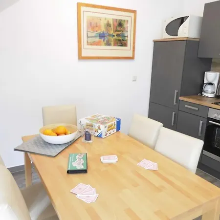 Apartment Itjen Am 1 Gruen *